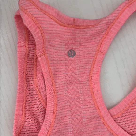 pink lululemon top - Picture 3 of 5